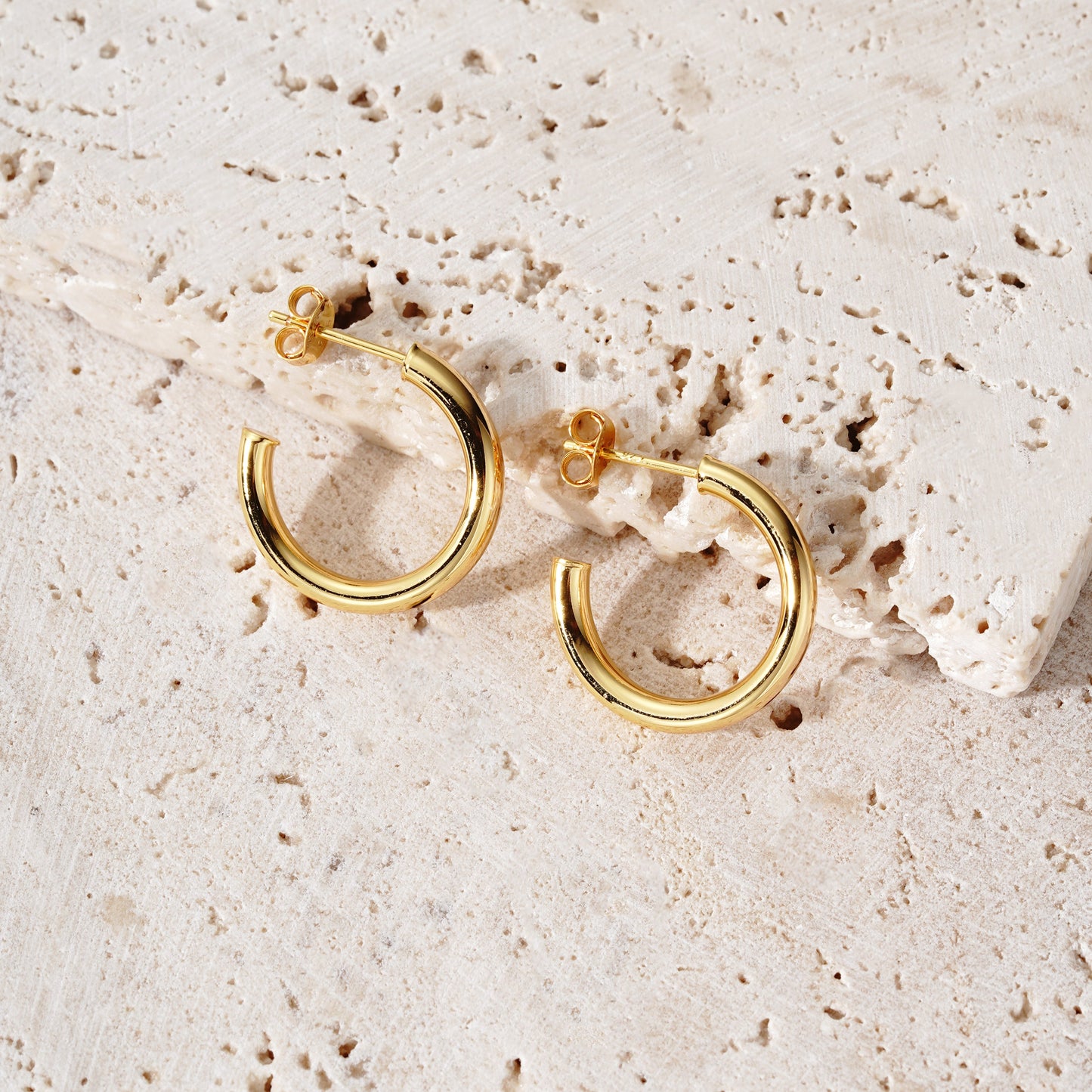 Thin Hoop Small - Oro 18K