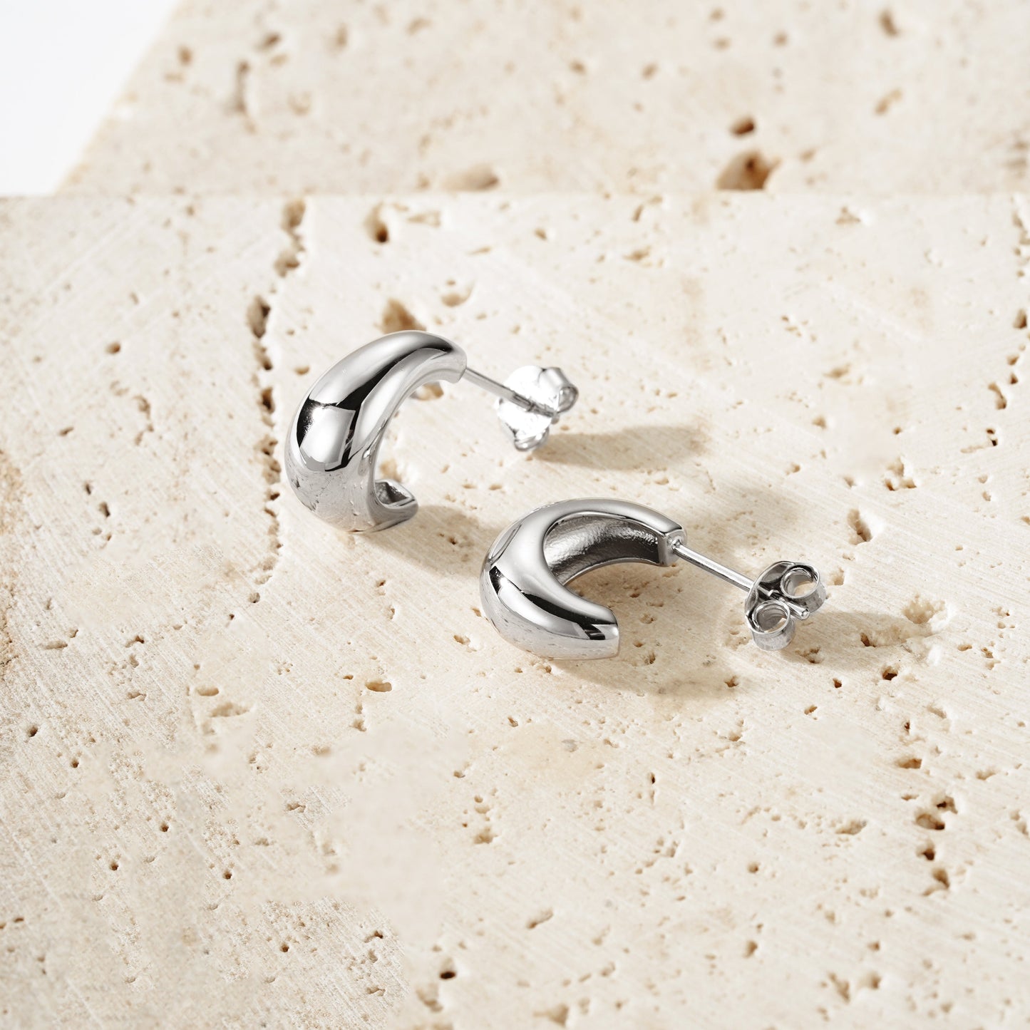 Bold Huggie - Argento Rodiato