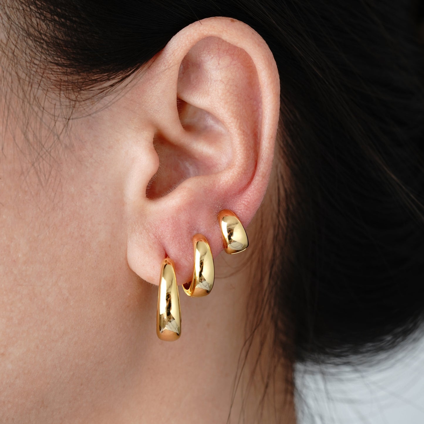 Bold Hoop Small - Oro 18K