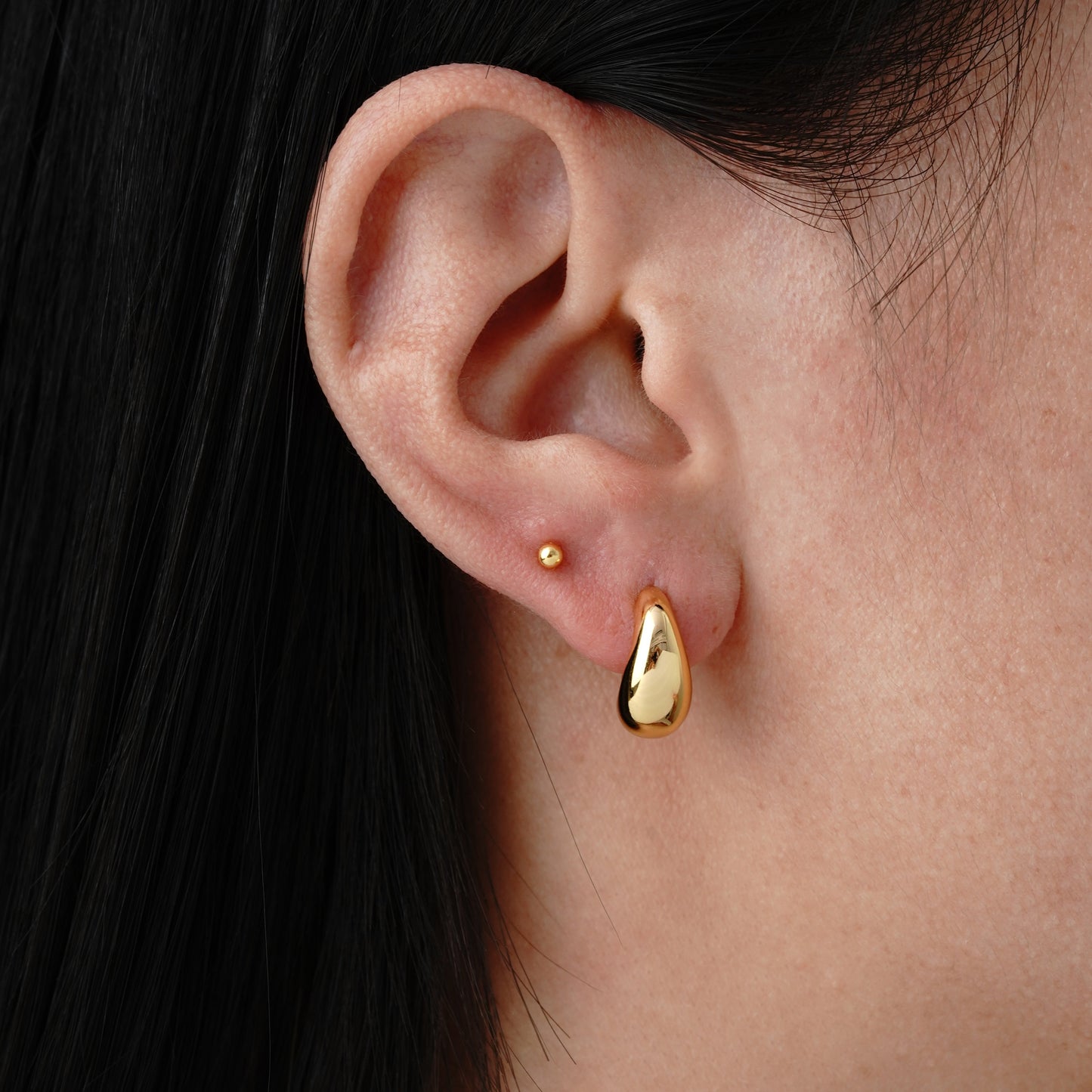Bold Huggie - Oro 18K