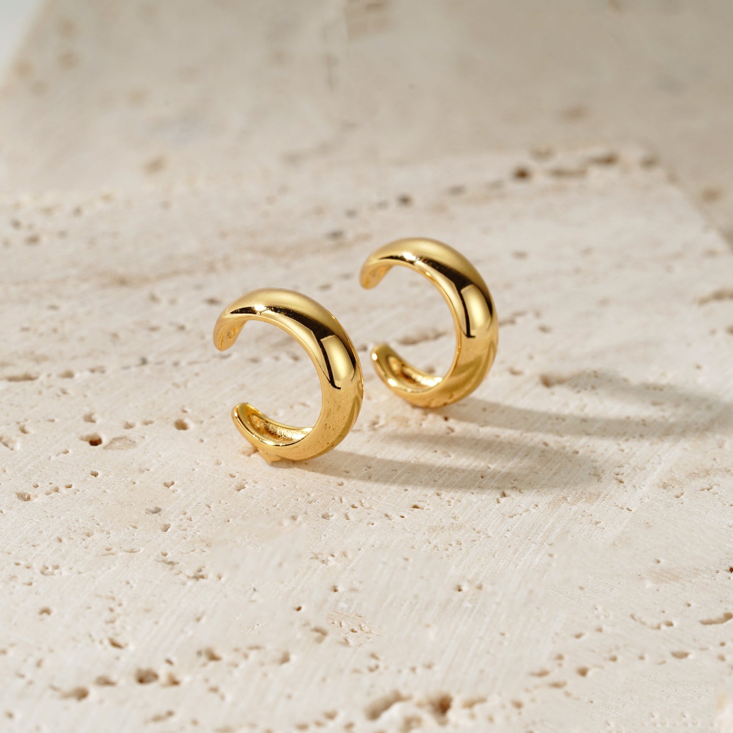 Chunky Earcuff - Oro 18K