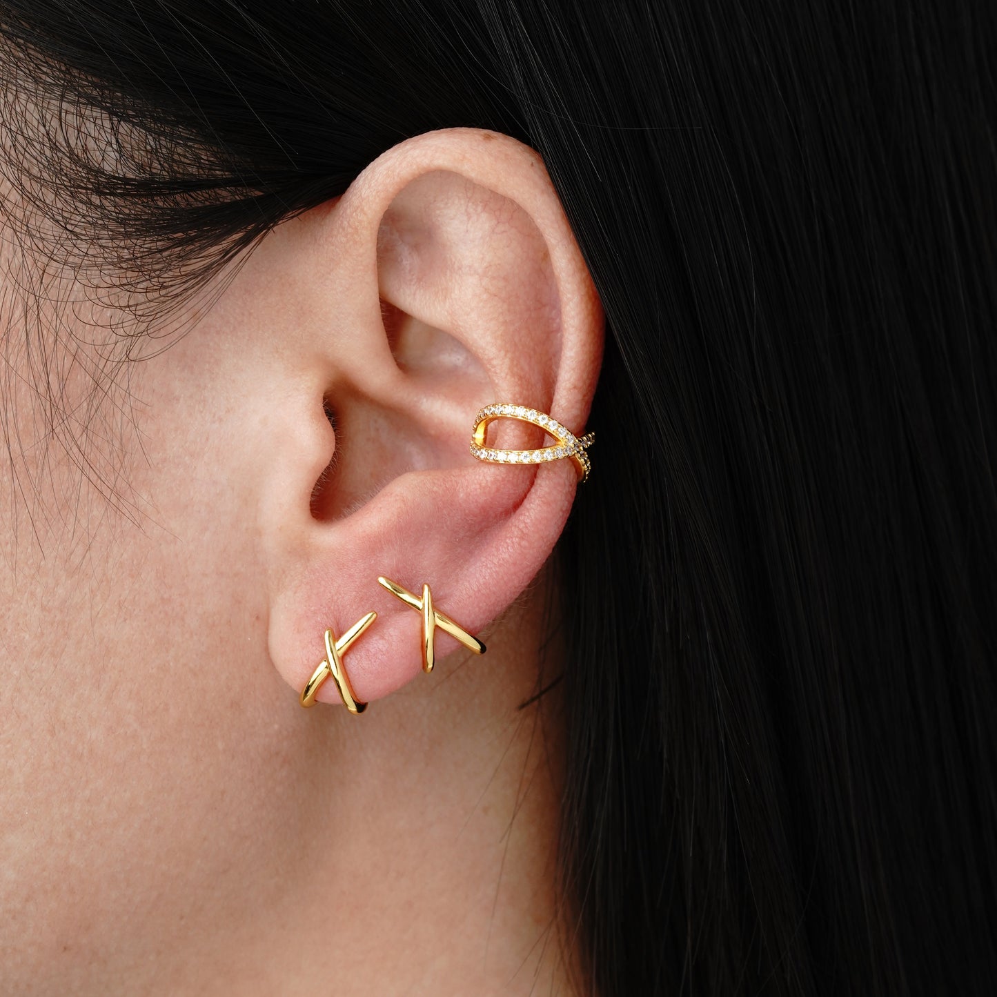 Cross Stud - Oro 18K