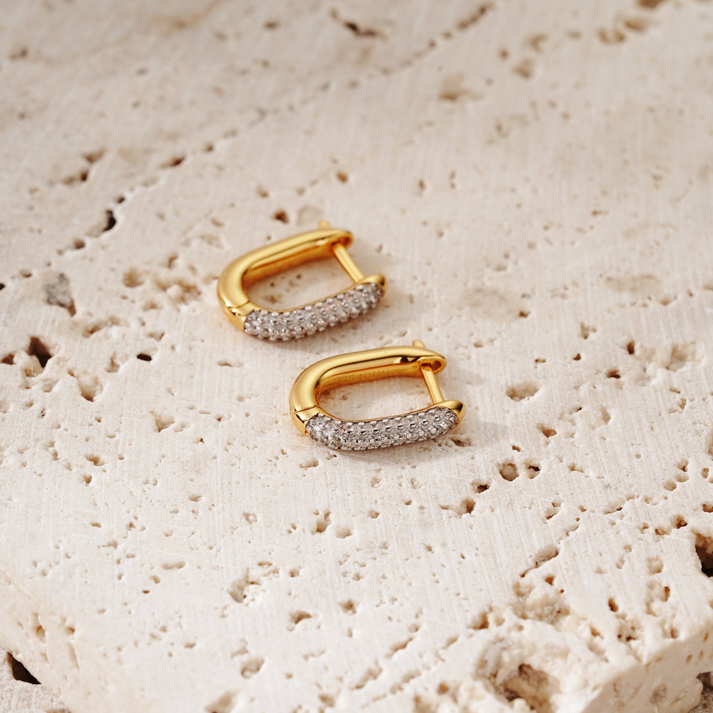 Clip Hoop Pavé Small - Oro 18K